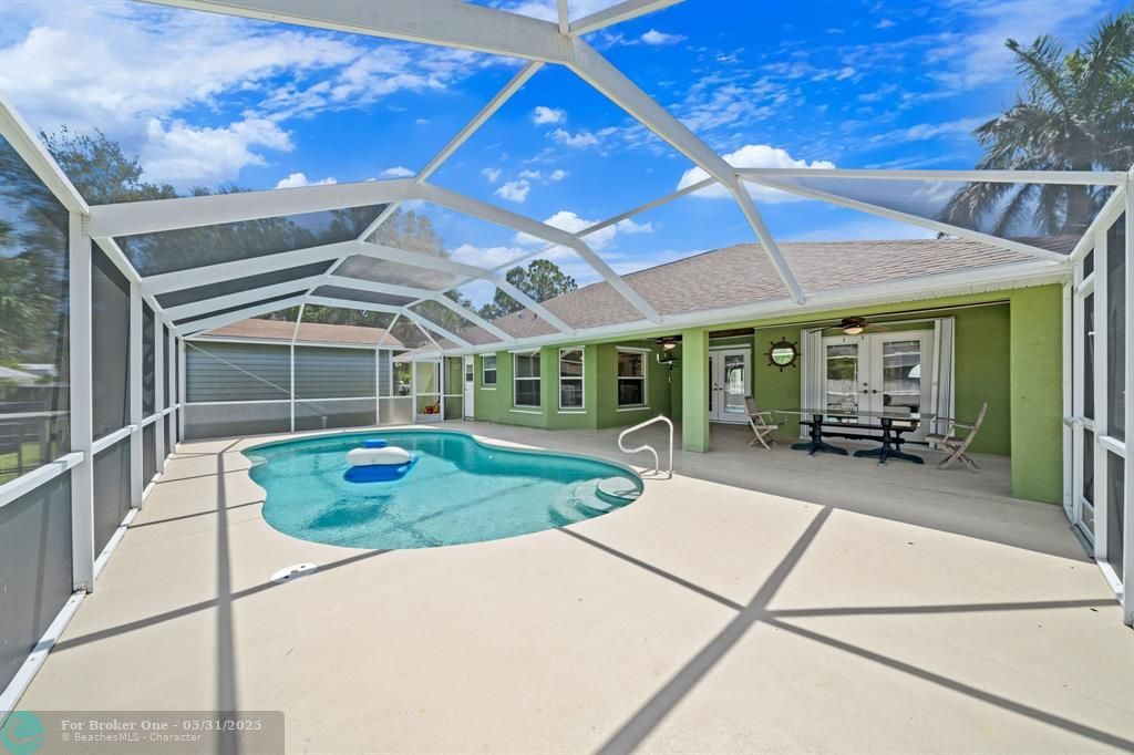 For Sale: $440,000 (3 beds, 2 baths, 1866 Square Feet)