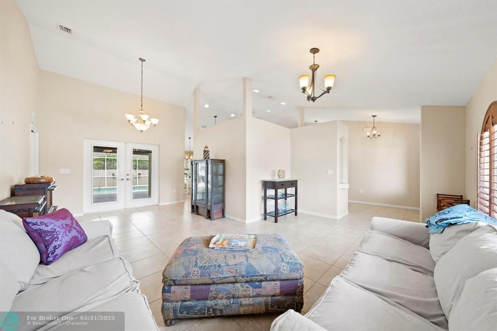 For Sale: $440,000 (3 beds, 2 baths, 1866 Square Feet)