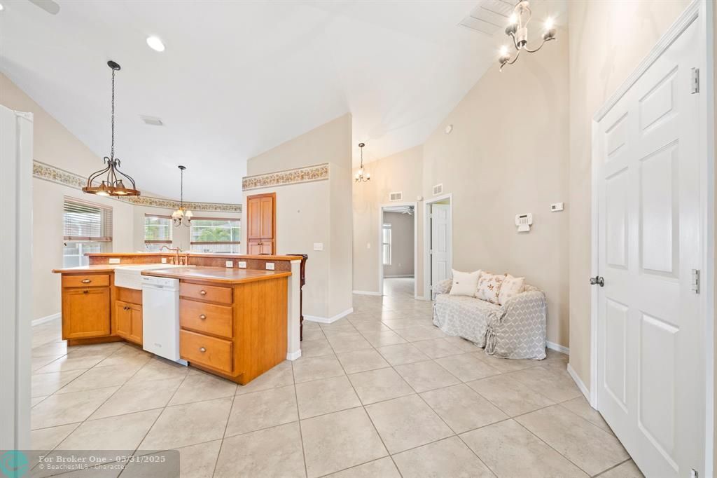 For Sale: $440,000 (3 beds, 2 baths, 1866 Square Feet)