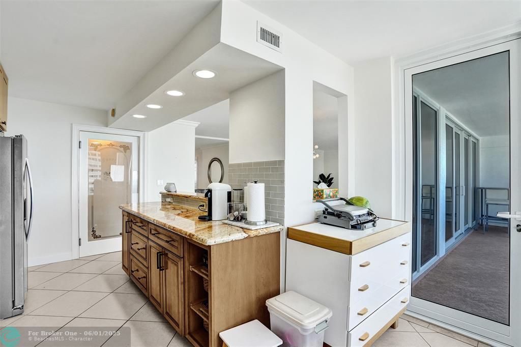 For Sale: $768,000 (2 beds, 2 baths, 1450 Square Feet)