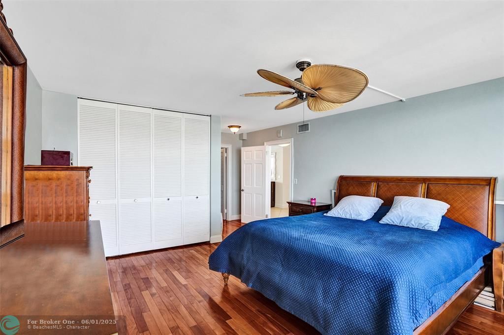 For Sale: $768,000 (2 beds, 2 baths, 1450 Square Feet)