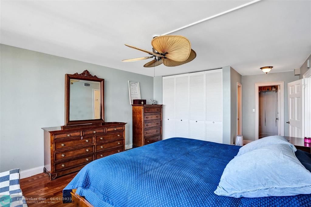 For Sale: $768,000 (2 beds, 2 baths, 1450 Square Feet)