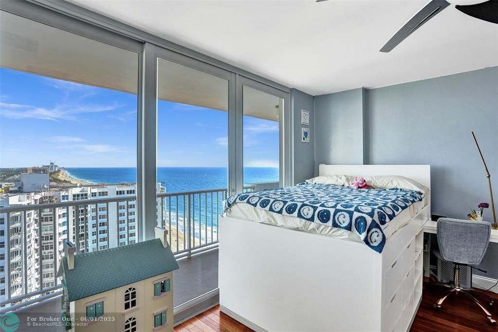 For Sale: $768,000 (2 beds, 2 baths, 1450 Square Feet)