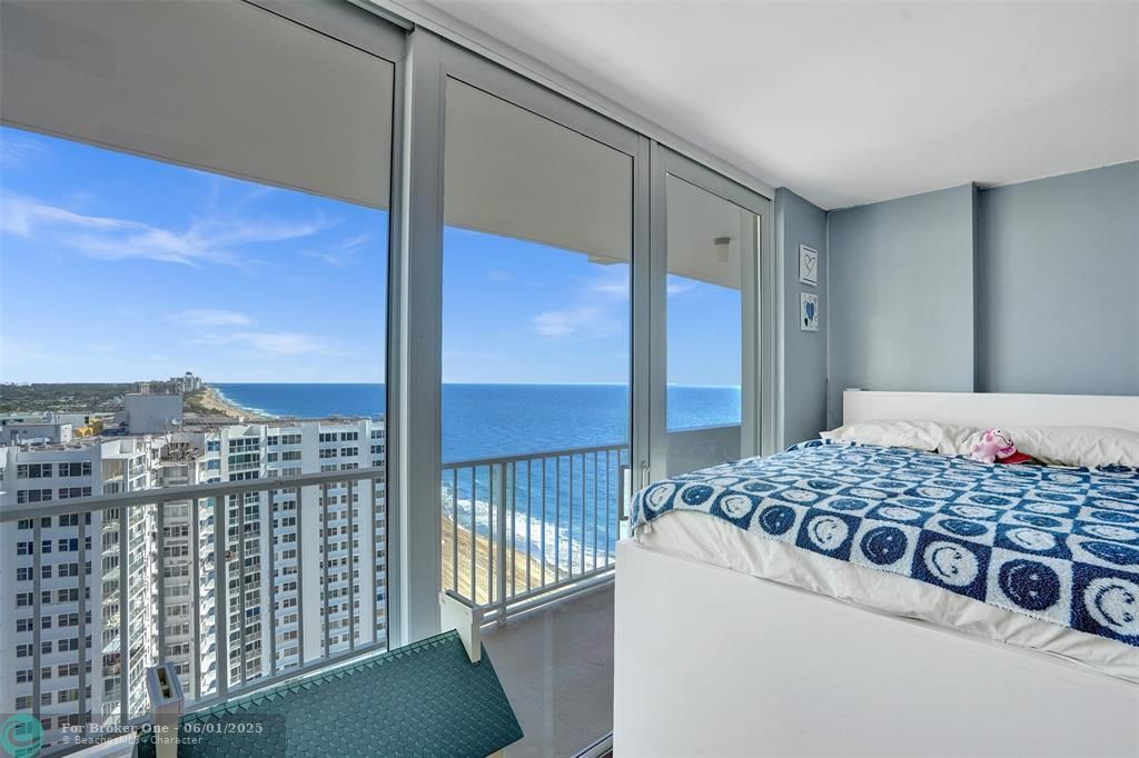For Sale: $768,000 (2 beds, 2 baths, 1450 Square Feet)