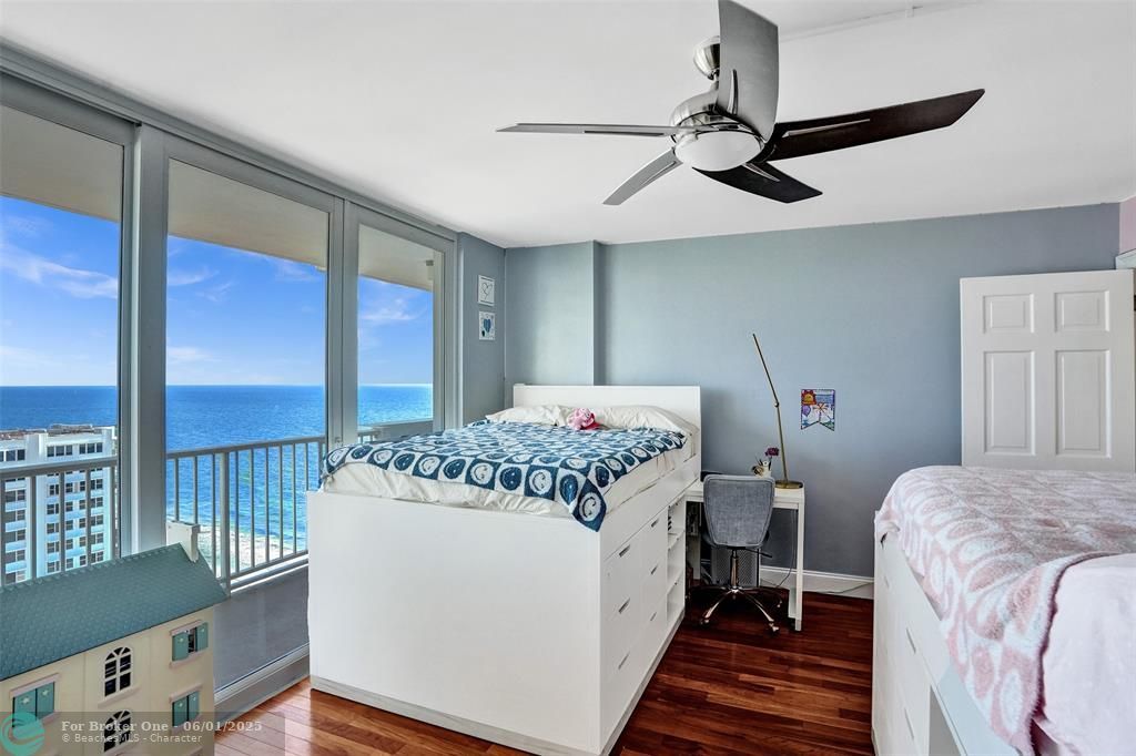 For Sale: $768,000 (2 beds, 2 baths, 1450 Square Feet)