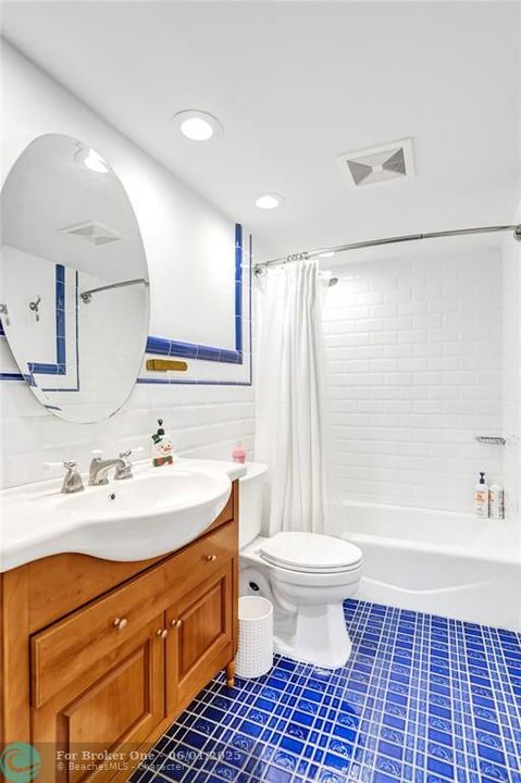 For Sale: $768,000 (2 beds, 2 baths, 1450 Square Feet)