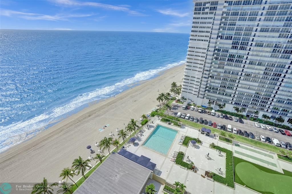 For Sale: $768,000 (2 beds, 2 baths, 1450 Square Feet)