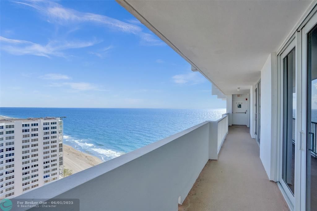 For Sale: $768,000 (2 beds, 2 baths, 1450 Square Feet)