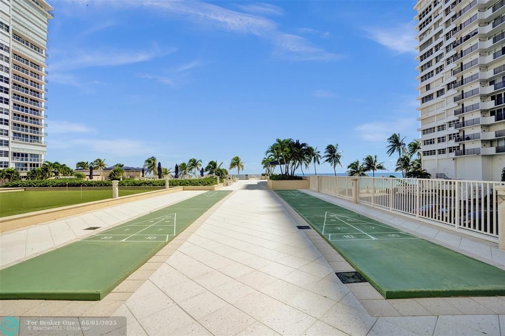 For Sale: $768,000 (2 beds, 2 baths, 1450 Square Feet)