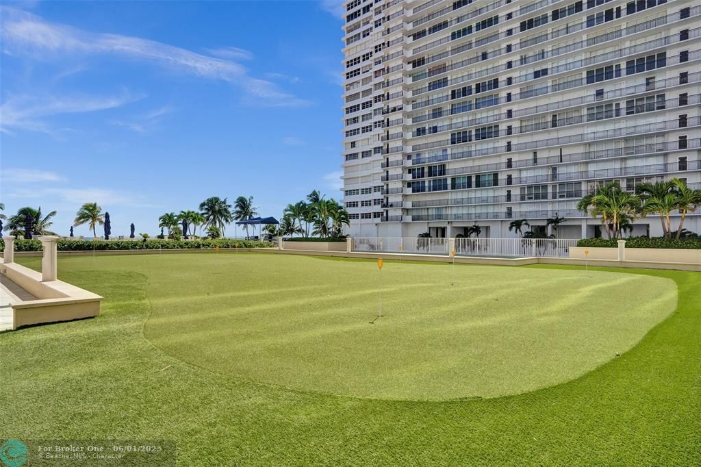 For Sale: $768,000 (2 beds, 2 baths, 1450 Square Feet)