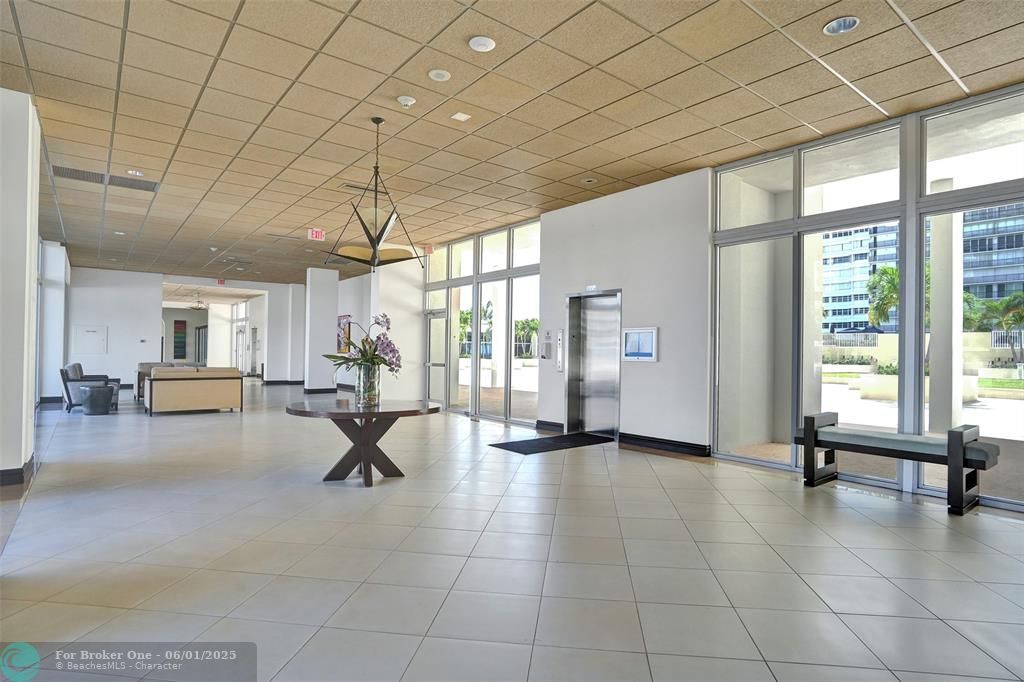 For Sale: $768,000 (2 beds, 2 baths, 1450 Square Feet)