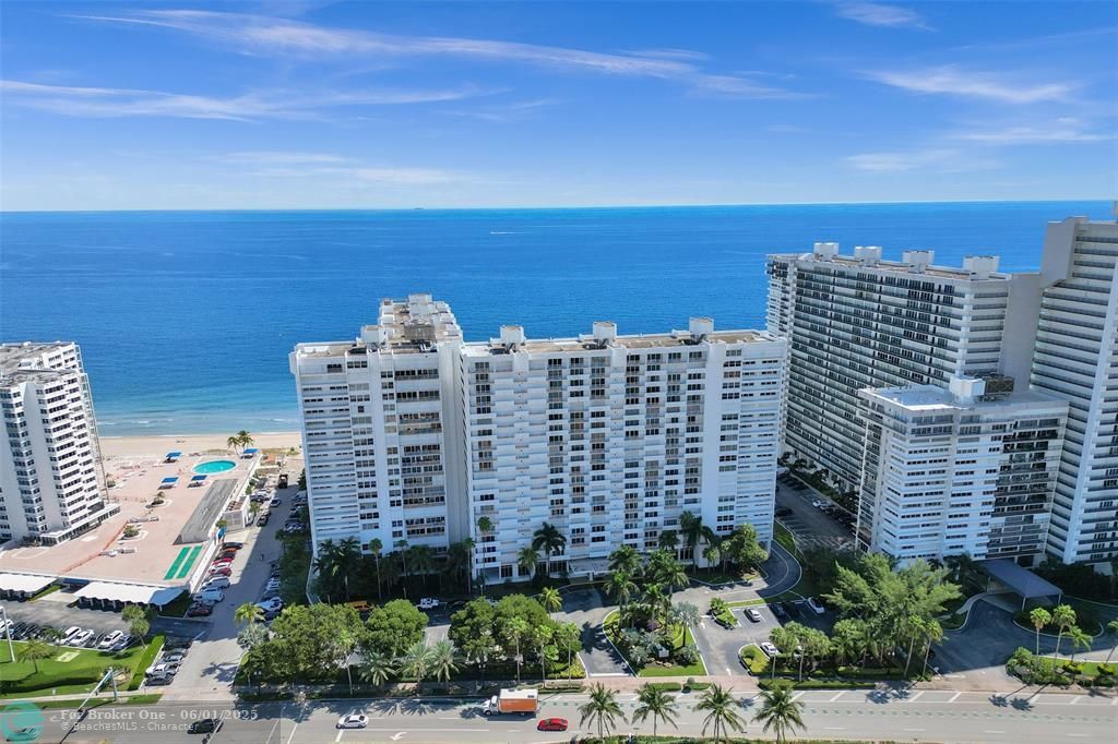 For Sale: $768,000 (2 beds, 2 baths, 1450 Square Feet)