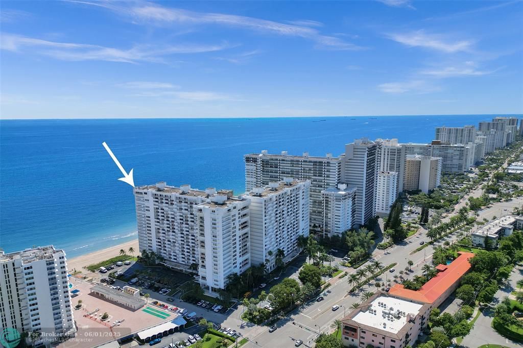 For Sale: $768,000 (2 beds, 2 baths, 1450 Square Feet)