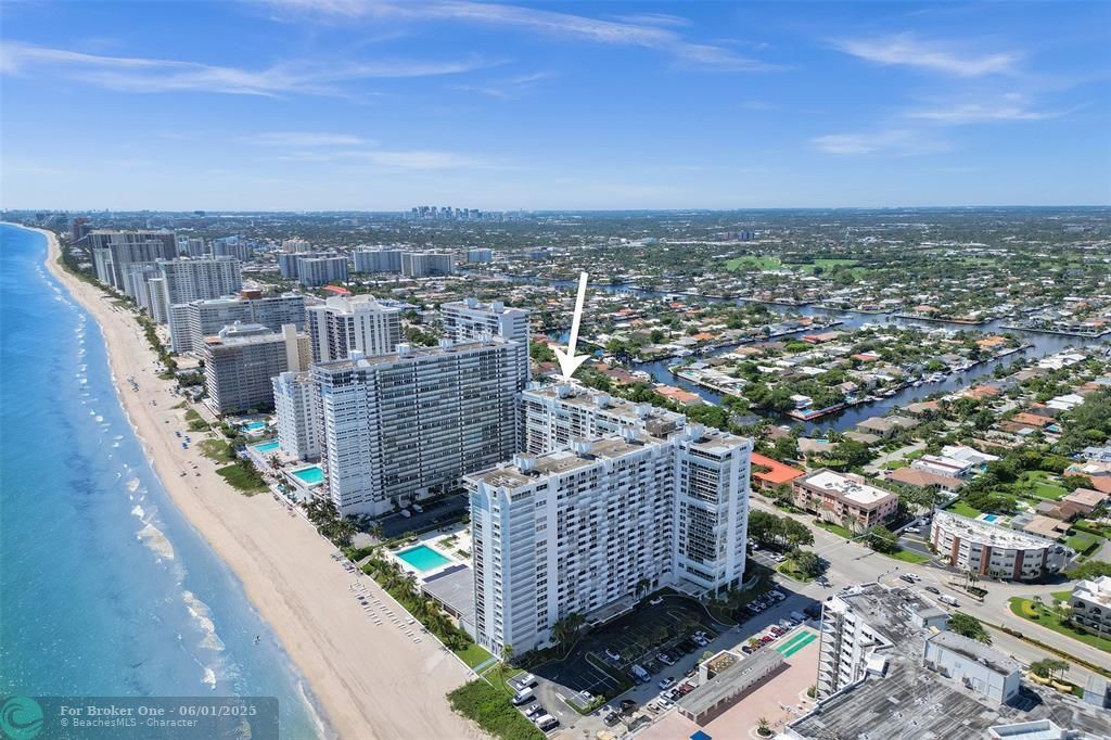 For Sale: $768,000 (2 beds, 2 baths, 1450 Square Feet)