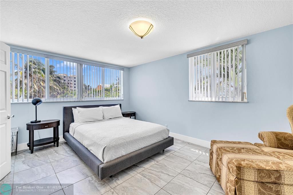 Active With Contract: $1,849,999 (2 beds, 2 baths, 2454 Square Feet)