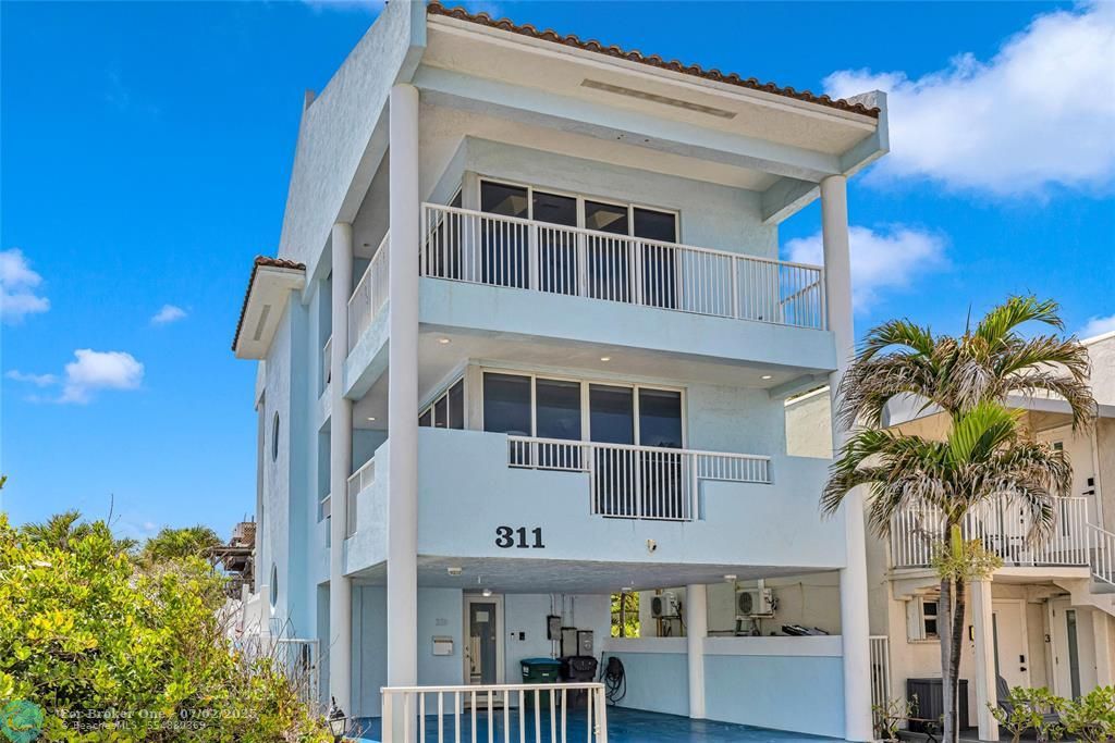 Active With Contract: $1,849,999 (2 beds, 2 baths, 2454 Square Feet)