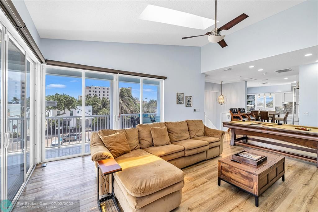 Active With Contract: $1,849,999 (2 beds, 2 baths, 2454 Square Feet)