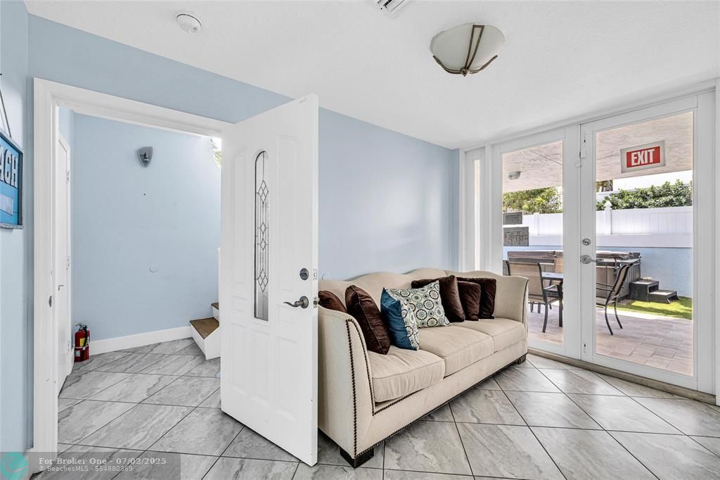 Active With Contract: $1,849,999 (2 beds, 2 baths, 2454 Square Feet)