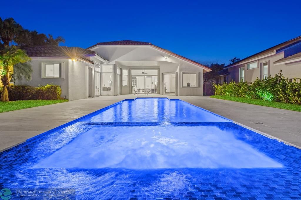 For Sale: $1,399,399 (5 beds, 4 baths, 2657 Square Feet)