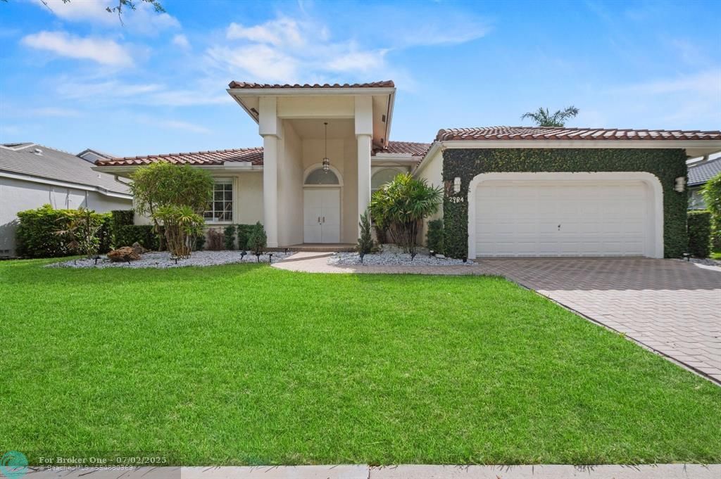 For Sale: $1,399,399 (5 beds, 4 baths, 2657 Square Feet)