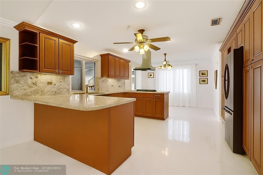 For Sale: $659,999 (4 beds, 2 baths, 2175 Square Feet)