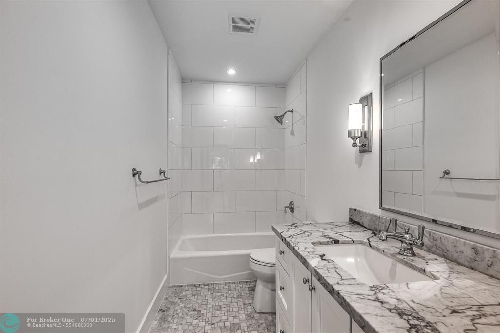For Sale: $1,485,000 (3 beds, 2 baths, 1958 Square Feet)
