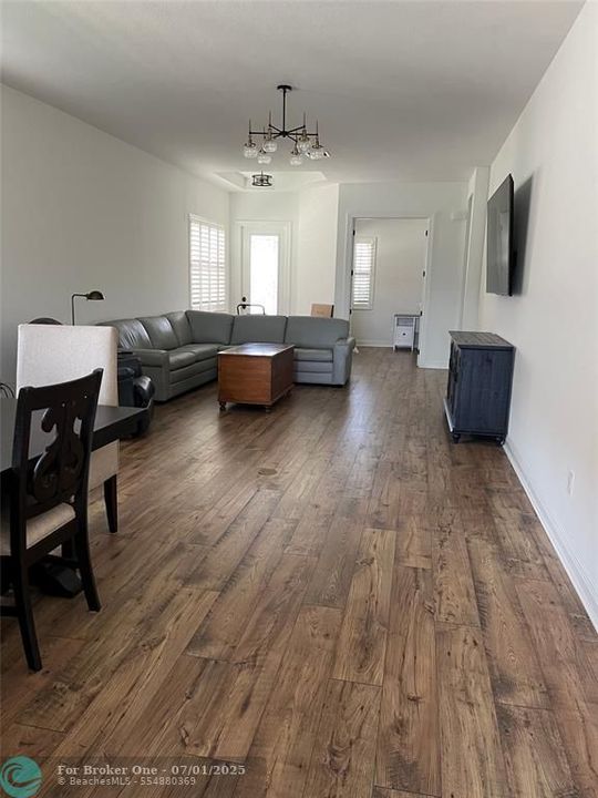 For Sale: $490,900 (2 beds, 2 baths, 1834 Square Feet)