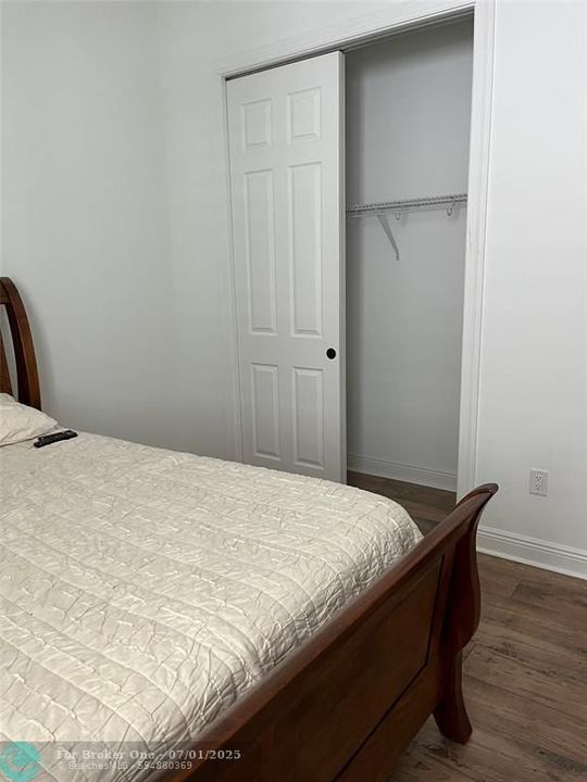 For Sale: $490,900 (2 beds, 2 baths, 1834 Square Feet)