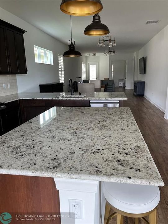 For Sale: $490,900 (2 beds, 2 baths, 1834 Square Feet)
