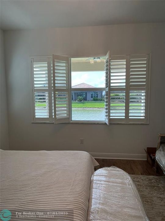 For Sale: $490,900 (2 beds, 2 baths, 1834 Square Feet)