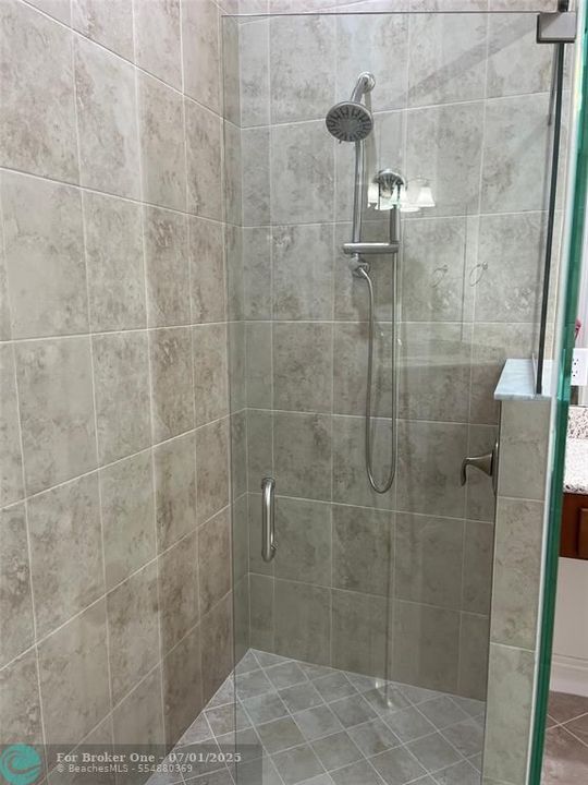 For Sale: $490,900 (2 beds, 2 baths, 1834 Square Feet)