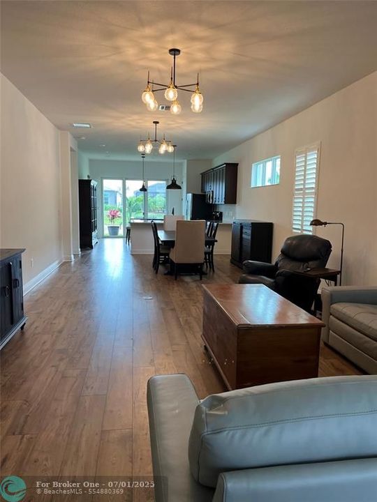 For Sale: $490,900 (2 beds, 2 baths, 1834 Square Feet)