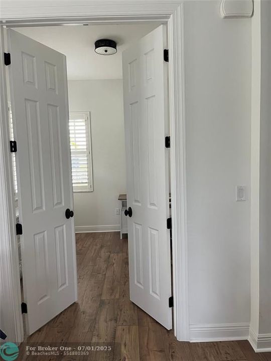 For Sale: $490,900 (2 beds, 2 baths, 1834 Square Feet)
