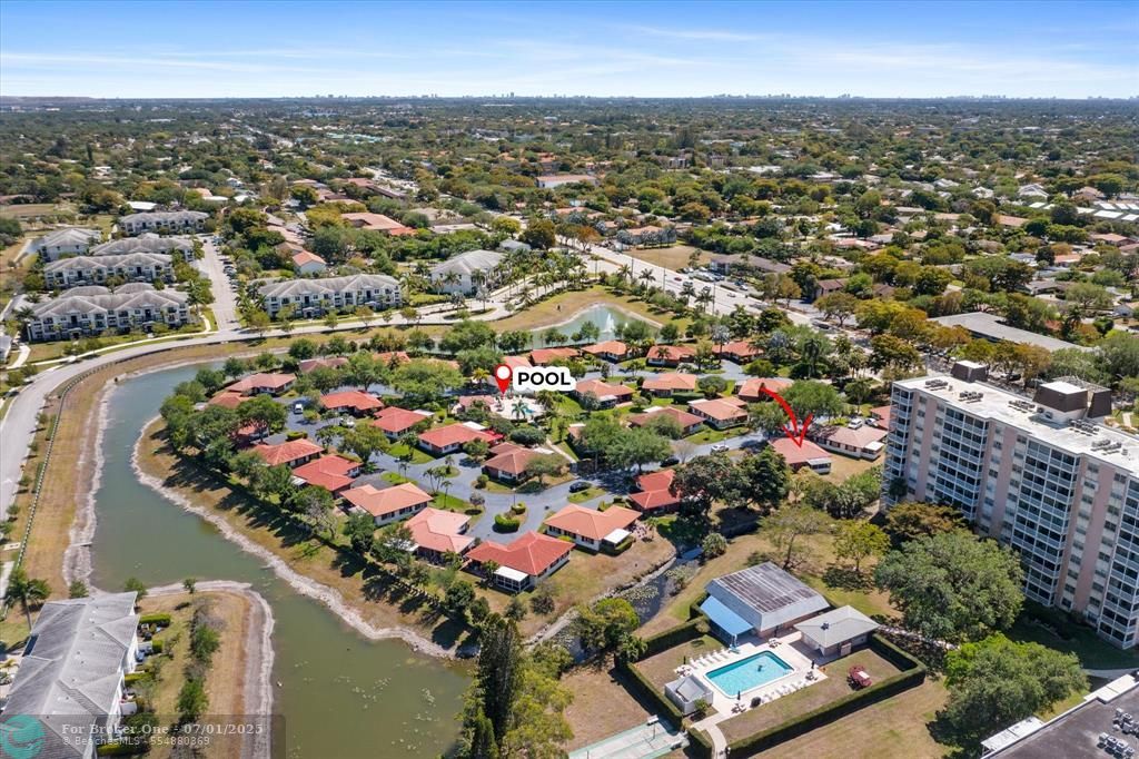 For Sale: $325,000 (2 beds, 2 baths, 1048 Square Feet)