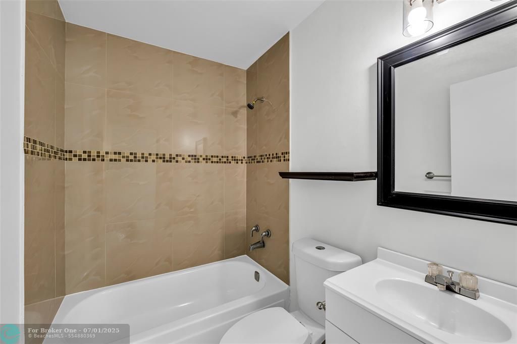 For Sale: $419,000 (3 beds, 2 baths, 1247 Square Feet)