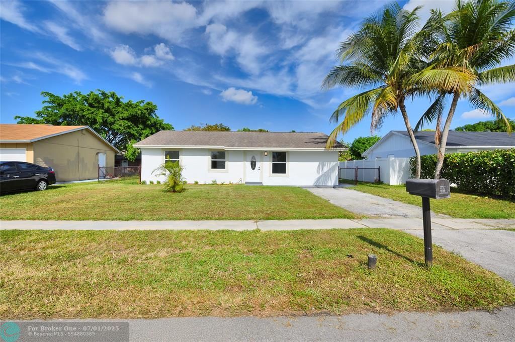 For Sale: $419,000 (3 beds, 2 baths, 1247 Square Feet)