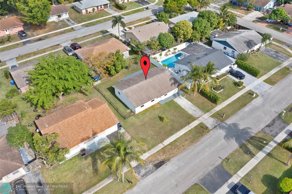For Sale: $419,000 (3 beds, 2 baths, 1247 Square Feet)