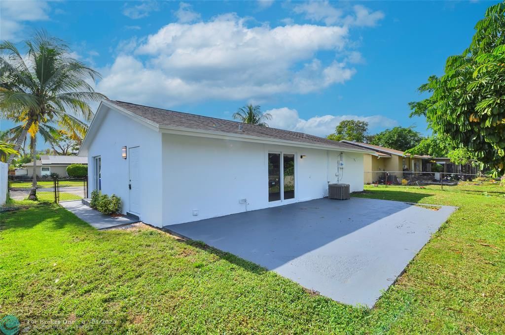 For Sale: $419,000 (3 beds, 2 baths, 1247 Square Feet)