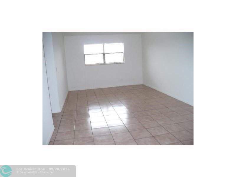 Active With Contract: $1,300 (3 beds, 2 baths, 4351 Square Feet)