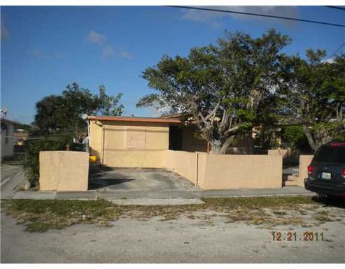 944 8 ST, Riviera Beach, FL 33404