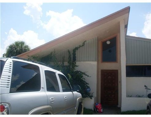 166 Sparrow, Royal Palm Beach, FL 33411