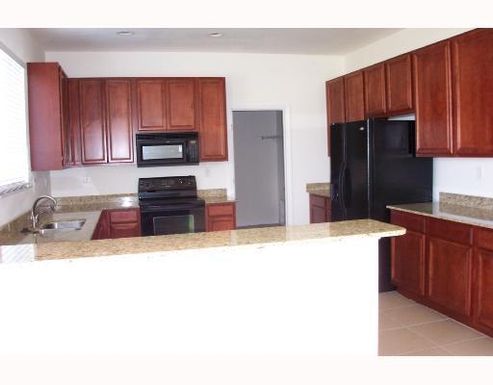 6909 Kowal Cou rt, Port Saint Lucie, FL 34986