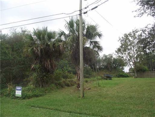 2062 Justison, Port Saint Lucie, FL 34953