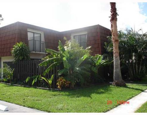 2201 White Pine, Greenacres, FL 33415