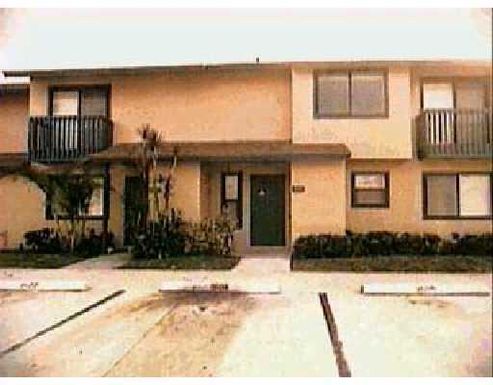 1603 WHARF, Greenacres,  33463