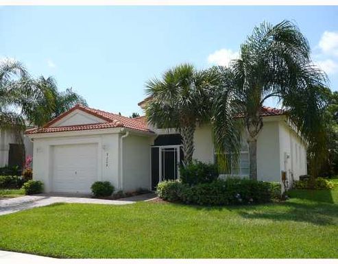 8228 Brindisi Lane, Boynton Beach, FL 33472