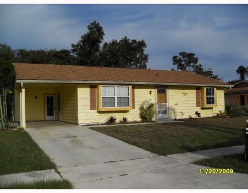 437 Armory, Port Saint Lucie, FL 34983
