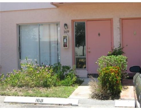 3001 4th, Pompano Beach, FL 33064