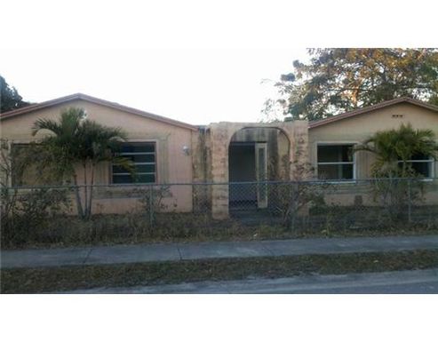 2909 Genessee, West Palm Beach, FL 33409