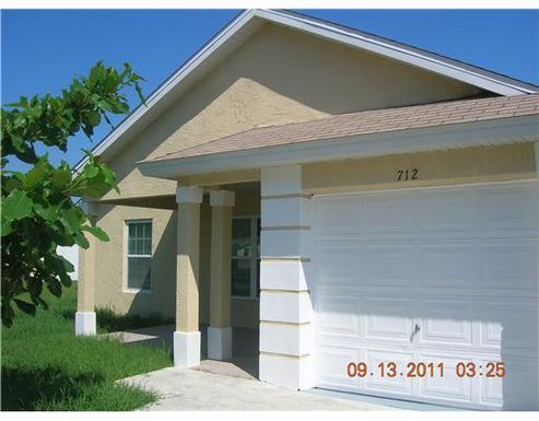 712 WISTERIA, Fort Pierce, FL 34982